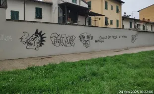 Vandalizzati i nuovi giochi del Parco Curiel di Pontassieve