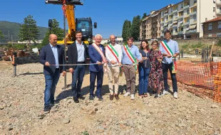 Giani inaugura il cantiere della Casa della Comunità “Borgo Verde” di Pontassieve. 16 luglio 2025