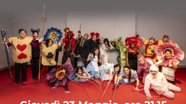 Allievi in scena. Spettacoli della scuola comunale di teatro. I sogni di Alice nel paese delle meraviglie 23 maggio 2024 ore 21.15 a Pontassieve