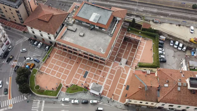 Piazza Cairoli, Pontassieve