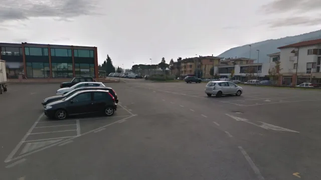 piazza Aldo Moro, località Sieci, Pontassieve