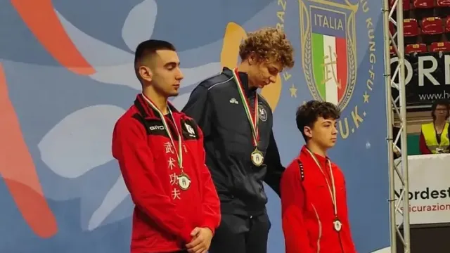 Pordenone, campionato italiano di Wushu – Kung Fu 2024. Filippo Nebbiai si è classificato terzo nella disciplina JianShu (spada)