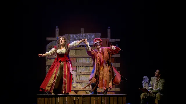 Pontassieve, 16 marzo 2025. Romeo e Giulietta. L’amore è saltimbanco di Stivalaccio Teatro, con Anna De Franceschi, Michele Mori e Marco Zoppello