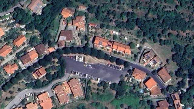 Piazza Cavour, Santa Brigida