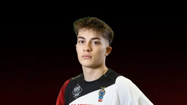 Christian Valenti: brillante risultato alla UCI Enduro World Cup 2025