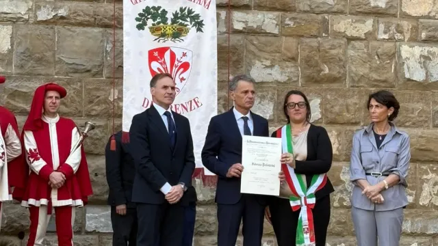 2 giugno 2025: conferimento dell'onoreficienza di Cavaliere al Merito della Repubblica Italiana a Fabrizio Polverini. 