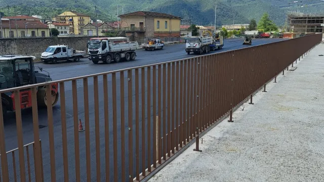 Avviso ai cittadini: aggiornamento lavori e riapertura parcheggio nell’area ferroviaria