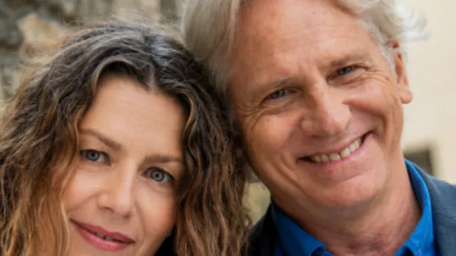 31 marzo 2027. Pontassieve, Amanda Sandrelli e Giulio Scarpati sono i protagonisti di Cari genitori