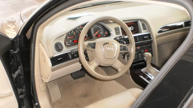 Descrizione immagine non disponibile