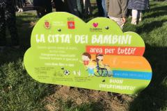 10 aprile 2017. Inaugurazione del giardino pubblico inclusivo “La città dei bambini” in piazza dell’Unità a Sieci